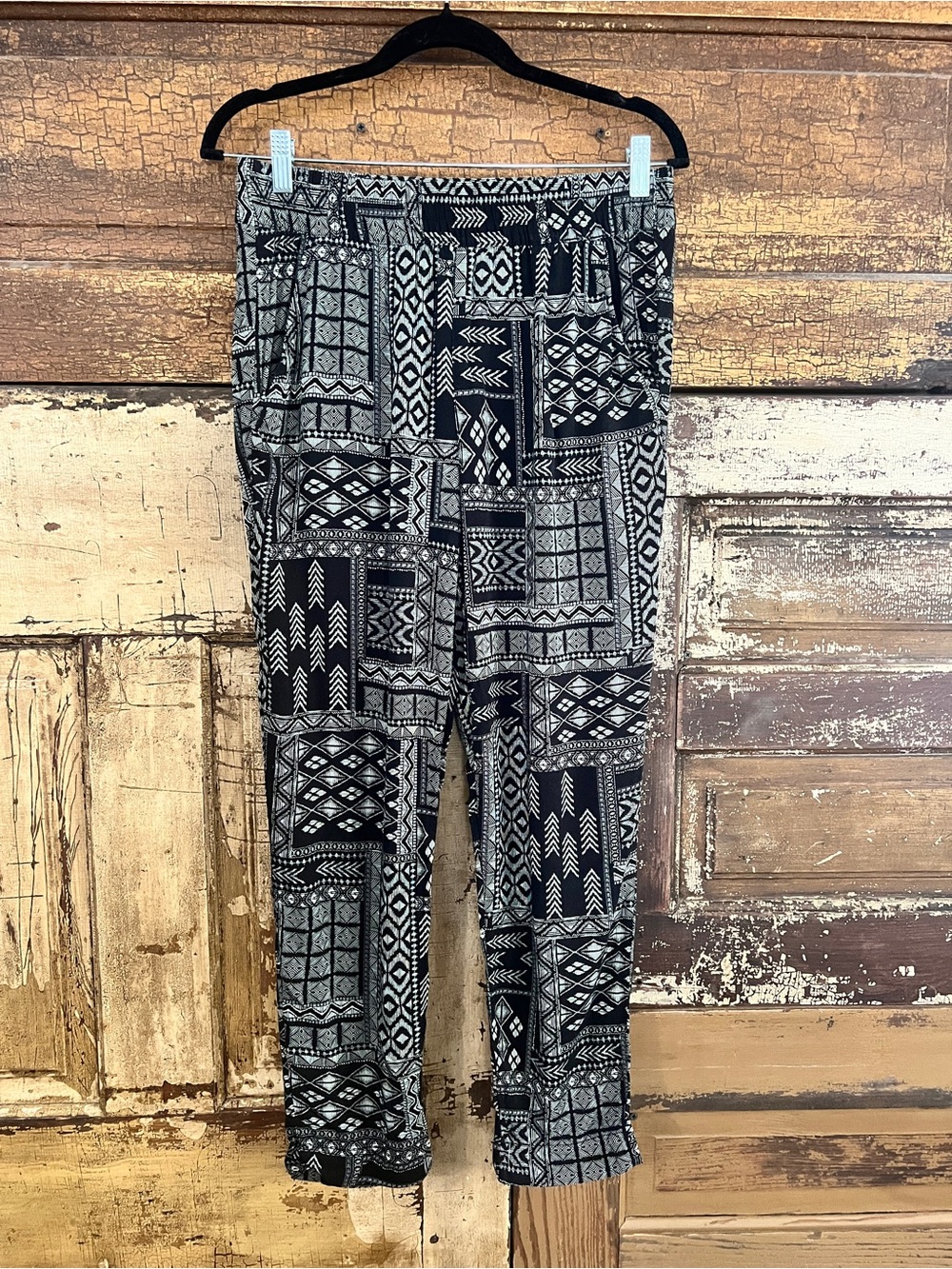 Jessica Simpson Geometric Print Pull-On Pants | Boho | Pockets | Size S
